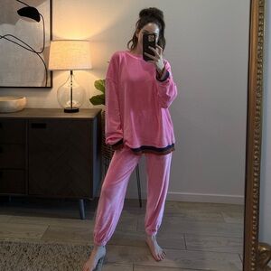 Ascot and Hart Women's Pink Velvet Velour Matching Lounge Set NWOT